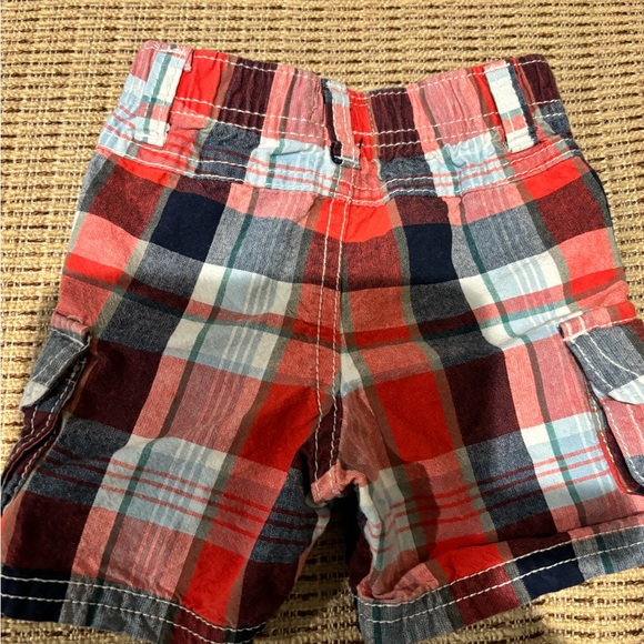 OshKosh B’gosh‎ Infant Boys Cargo Shorts 3M - Picture 2 of 4